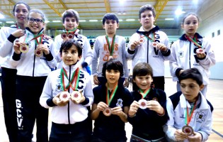 Karatecas do GCV alcançam 14 pódios na Taça Nacional de Karaté