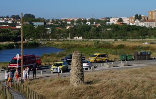 Jovem entra em paragem cardio-respiratória na praia de Azurara