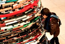 Biblioteca de Vila do Conde tem Árvore de Natal com mais de 4000 livros