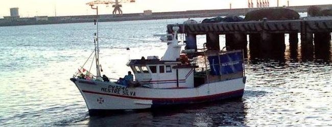 Um morto e três desaparecidos em naufrágio com barco da Póvoa de Varzim ao largo de Esmoriz