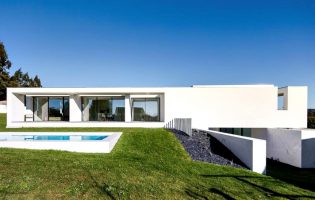 Arquiteto vilacondense Raulino Silva premiado no Residential Architecture Awards 2019
