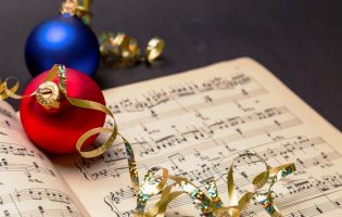 “De mãos dadas no Natal” é a nova música da cantora da Póvoa de Varzim Sandra Falé