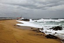 Barras de Vila do Conde e da Póvoa de Varzim fechadas à navegação devido a agitação marítima