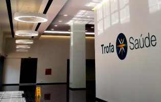Funcionários do Grupo Trofa Saúde com idas à casa de banho controladas pela administração