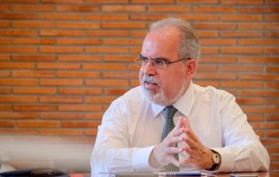 Presidente da Câmara de Viana do Castelo volta a pedir ao Governo a remoção de pórtico na A28