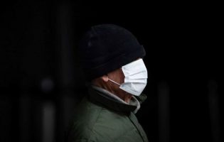 Comunidade chinesa de Vila do Conde oferece 1500 máscaras cirúrgicas à Câmara Municipal