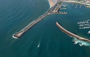 Ministério do Mar promete dragagens anuais para 3 anos no porto de pesca da Póvoa de Varzim