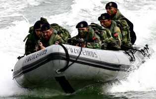 150 Fuzileiros vão ajudar Polícia Marítima durante época balnear na prevenção da Covid-19