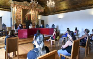 Câmara Municipal de Vila do Conde presta apoio social a desempregadas de fábrica têxtil Azincon