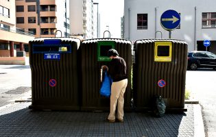 Estudo garante que mais de 80% dos turistas de hostels do Porto pretende separar resíduos