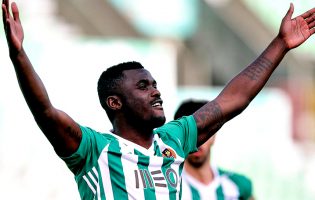 Futebolista guineense Pelé está de regresso ao Rio Ave por empréstimo dos franceses do Mónaco