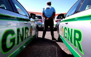 GNR detém em automóvel furtado três ocupantes suspeitos de roubar tabaco em Vila do Conde