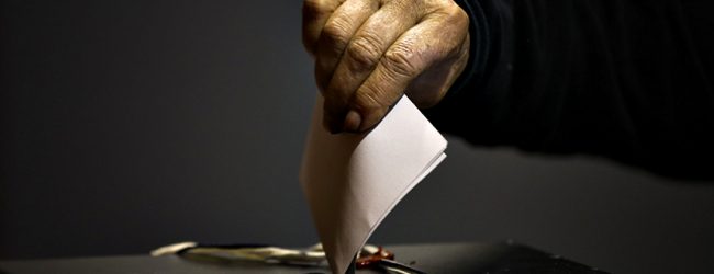 PS e PSD consensualizam regras para eleitores confinados devido à Covid-19 votarem em 2021