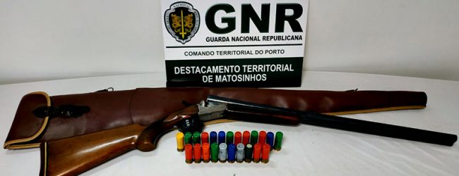GNR detém homem de 75 anos de idade na Póvoa de Varzim por posse ilegal de arma de fogo