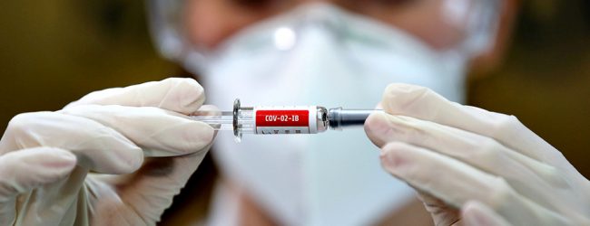 Profissionais de saúde de 5 centros hospitalares vão ser os primeiros vacinados contra a Covid-19