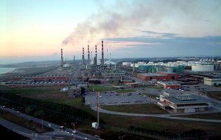 Sindicato dos Trabalhadores alerta para incerteza quanto ao futuro da refinaria de Matosinhos