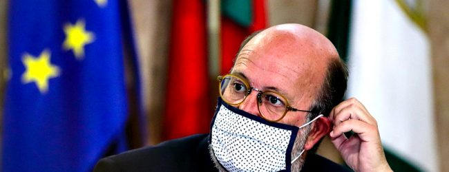 Ministro do Ambiente estranha que Galp e Sindicatos não discutam fecho de Matosinhos