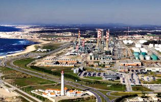 Ministros da Economia e do Trabalho vão ser ouvidos sobre refinaria da Galp de Matosinhos
