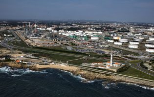 Associação FAPAS defende reabilitação dos terrenos da refinaria da Galp em Matosinhos