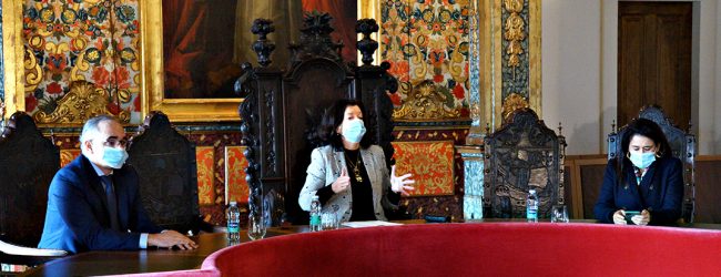 Elisa Ferraz critica “aproveitamento político” do PS sobre centros de vacinação contra a Covid-19