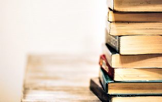 Mais de metade da Rede de Bibliotecas Públicas faz ‘Take-Away’ ou entrega de livros ao domicílio