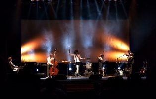 Manuela Azevedo dos Clã, Bruno Nogueira e GNR atuam em festival que passa por Vila do Conde