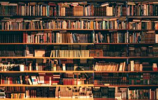 Prémio Literário Casino da Póvoa do Correntes d’Escritas tem 11 livros finalistas de poesia