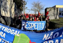 Trabalhadores contestam fecho da refinaria da Galp de Matosinhos a 18 de março em Lisboa