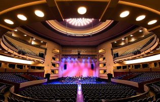Coliseu do Porto assinala 80 anos com ópera, circo e o regresso dos Concertos Promenade