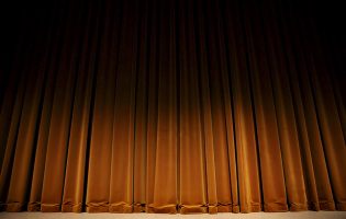 Festival de Teatro de Expressão Ibérica já abriu e circula entre Internet e salas a Norte de Portugal