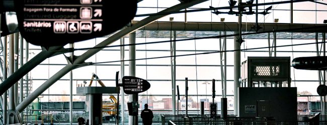 Tribunal de Trabalho “dá” folga ao fim de semana a quatro seguranças no aeroporto do Porto