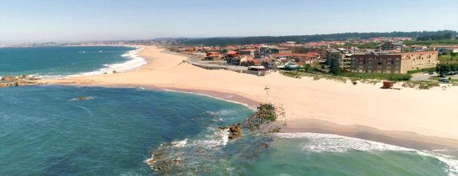 Praia de Mindelo em Vila do Conde reaberta a banhos depois de água atingir valores normais