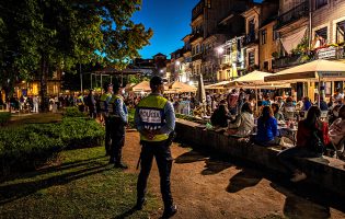Empresários da noite do Porto preocupados com falta de segurança pedem mais Polícia nas ruas