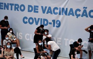 OMS diz que situação da pandemia em Portugal prova a eficácia das vacinas contra a Covid-19