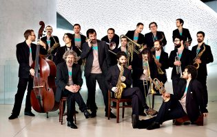Orquestra Jazz de Matosinhos lança álbum After Midnight com Rebecca Martin em mês de 25 anos