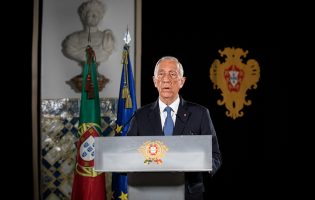 Presidente da República Marcelo Rebelo de Sousa ouve os oito partidos entre terça e quarta feira