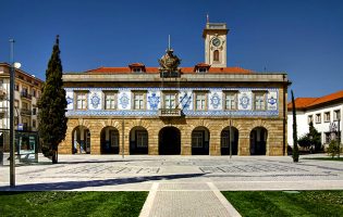 Câmara da Póvoa de Varzim “pondera” sair da Associação Nacional de Municípios Portugueses