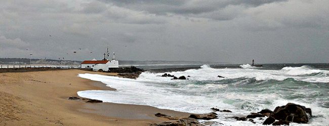IPMA coloca cinco distritos de Portugal sob aviso amarelo devido à agitação marítima e mau tempo