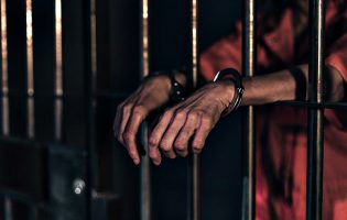 Homem de 27 anos detido na Trofa por furto de veículo e posse de material furtado
