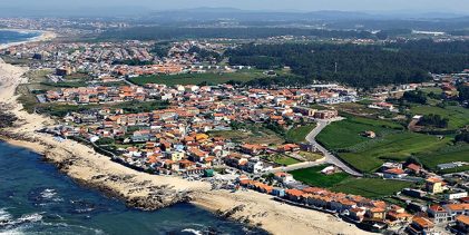 Agência Portuguesa do Ambiente tem intenção de demolir Edifício Transparente e “Kasa da Praia”