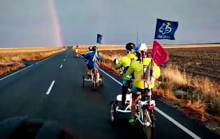 Grupo de ciclistas pedala 5.000 quilómetros para cativar pessoas com deficiência para vida ativa