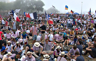 Milhares no Dia da Diocese do Porto antecipam Jornada Mundial da Juventude com missa e festa