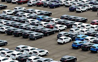 Rede que alterava IVA para baixar preço de carros importados terá lesado Estado em 5,6M€