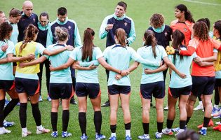 Andreia Faria garante seleção portuguesa de futebol feminino “pronta” para voltar às vitórias