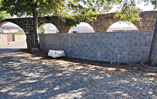 BE denuncia “construção clandestina” junto ao aqueduto de Santa Clara na Póvoa de Varzim