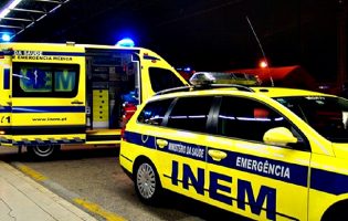 Base da ambulância de emergência do INEM na Maia assaltada e roubados computador e fardas
