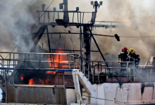 Dois barcos a arder em Vila do Conde e capitania quer evitar poluição na foz do rio Ave