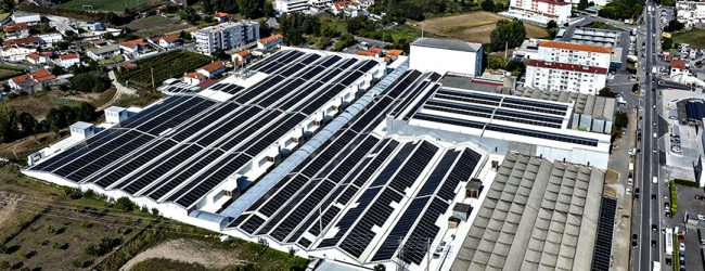 Empresa têxtil Riopele investe mais de 5M€ em 8.000 painéis solares no telhado da fábrica