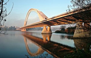 Presidente da Câmara de Vila do Conde considera decisiva a construção de nova ponte sobre o Ave