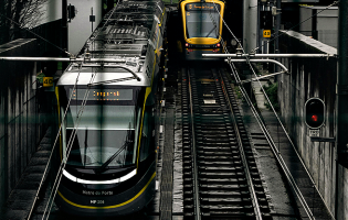 Metro do Porto encerra operação mais cedo na segunda-feira devido à greve do Sindicato SMAQ